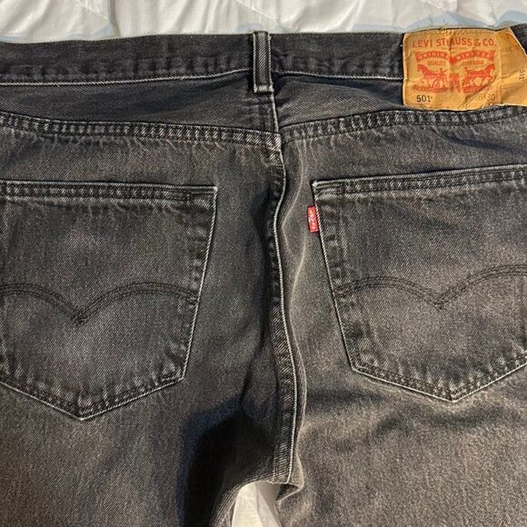 Levi’s 501 Black Jeans Waist 36 Inseam 28 inches - Picture 3 of 16